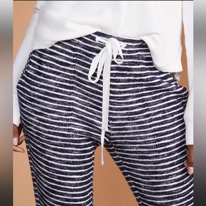 Lou and Grey Navy Stripe Textureline Sweatpants